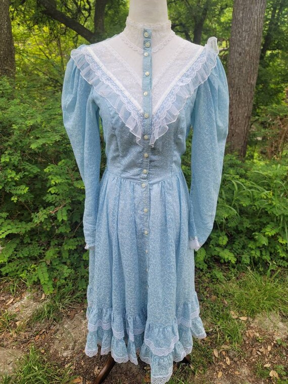 Vintage Gunne Sax Dress XS Small 7 70s dress butt… - image 2