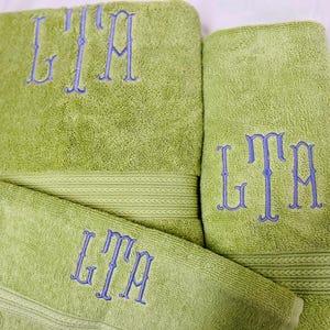 Personalized 3 piece Bath Towel Set, Embroidered Bath Towel, Hand Towel, Wash Cloth image 17