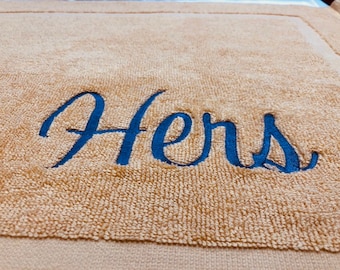 Personalized Bath Mat, Ultra Soft and Absorbent, Birthday, Wedding, Anniversary, Graduation Gifts, Machine Washable, 20"x34", 625 GSM