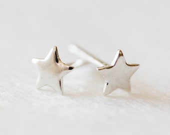 Tiny Stud Star Earrings, Silver Stud Earrings, Dainty Celestial Gold Star Stud Earrings, Unique Earrings, Bridesmaid Gift, Star Stud Jewelry