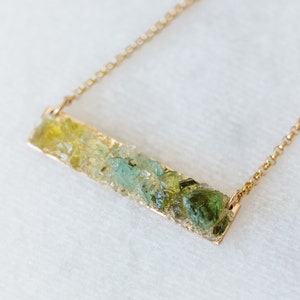 Raw Emerald necklace - Minimalist gemstone jewelry - Taurus jewelry - May birthstone necklace