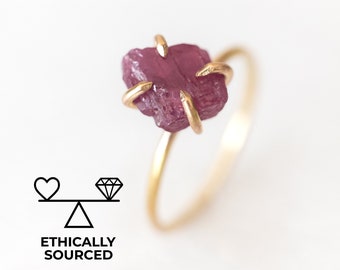 Raw Ruby ring - Cancer July ruby birthstone jewelry - Non traditional engagement ring - Rough stone ring