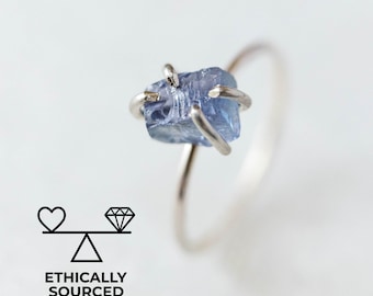 Raw Tanzanite ring - Blue gemstone jewelry - December birthstone ring - Anniversary gift for wife - Raw crystal ring