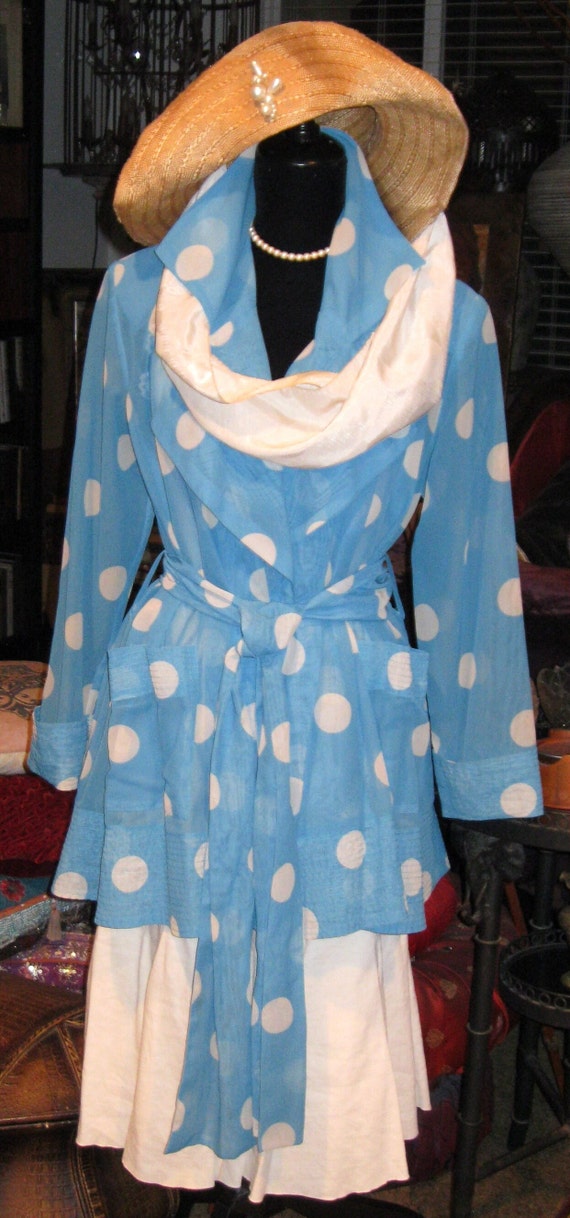 Hollywood Starlet Polka Dot Sheer Wrap Jacket … Ve