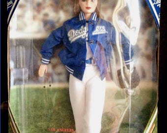 Los Angeles Dodgers Barbie in Uniform New in Box Mattel 23882 MIB