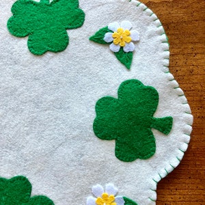 Shamrock and Flower Scalloped Wool Felt Candle Mat Table Topper 12 image 4