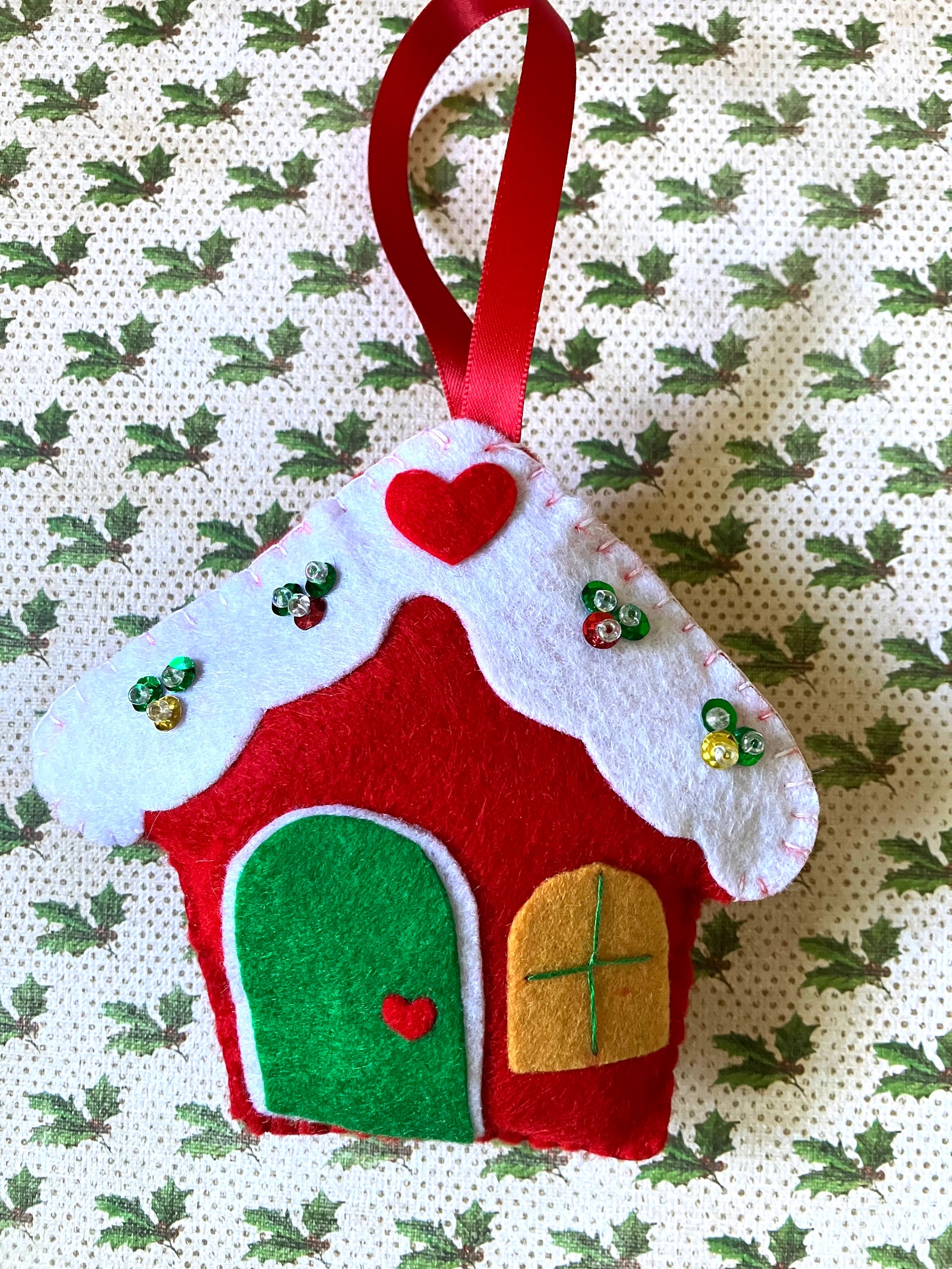 Christmas Cottage Felt Ornament - Etsy