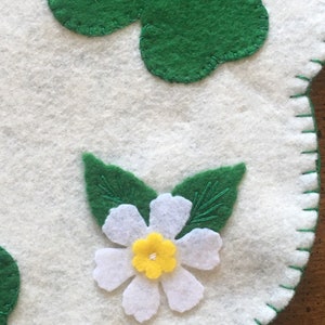 Shamrock and Flower Scalloped Wool Felt Candle Mat Table Topper 12 image 3