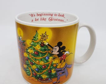 Disney Graphic Christmas Tree Holiday Coffee Mug Tea Cup Mickey/Pluto/Donald Vintage 1988