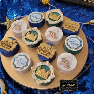 Eid chocolate Cookies. Ramadan Oreo cookies. Eid gifts. Eid Oreo cookies. Eid chocolate. Eid gift boxes