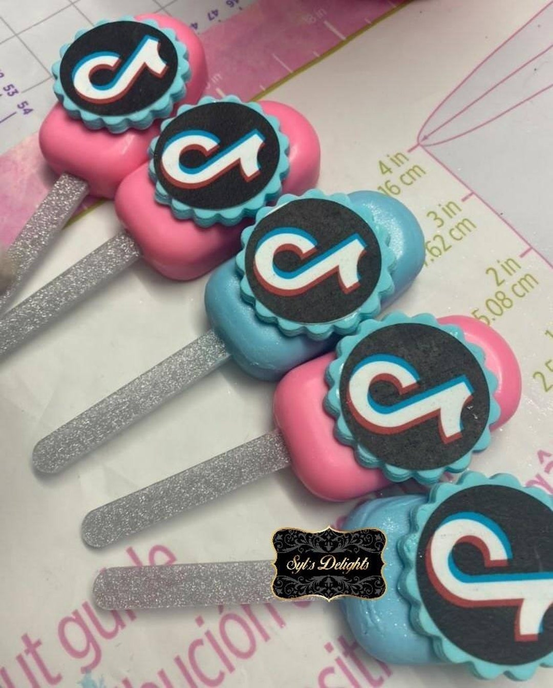 Tiktok Inspired Cakesicles. Tiktok Cakesicles. Tiktok Cakepops. Tiktok Party Favors. Tiktok