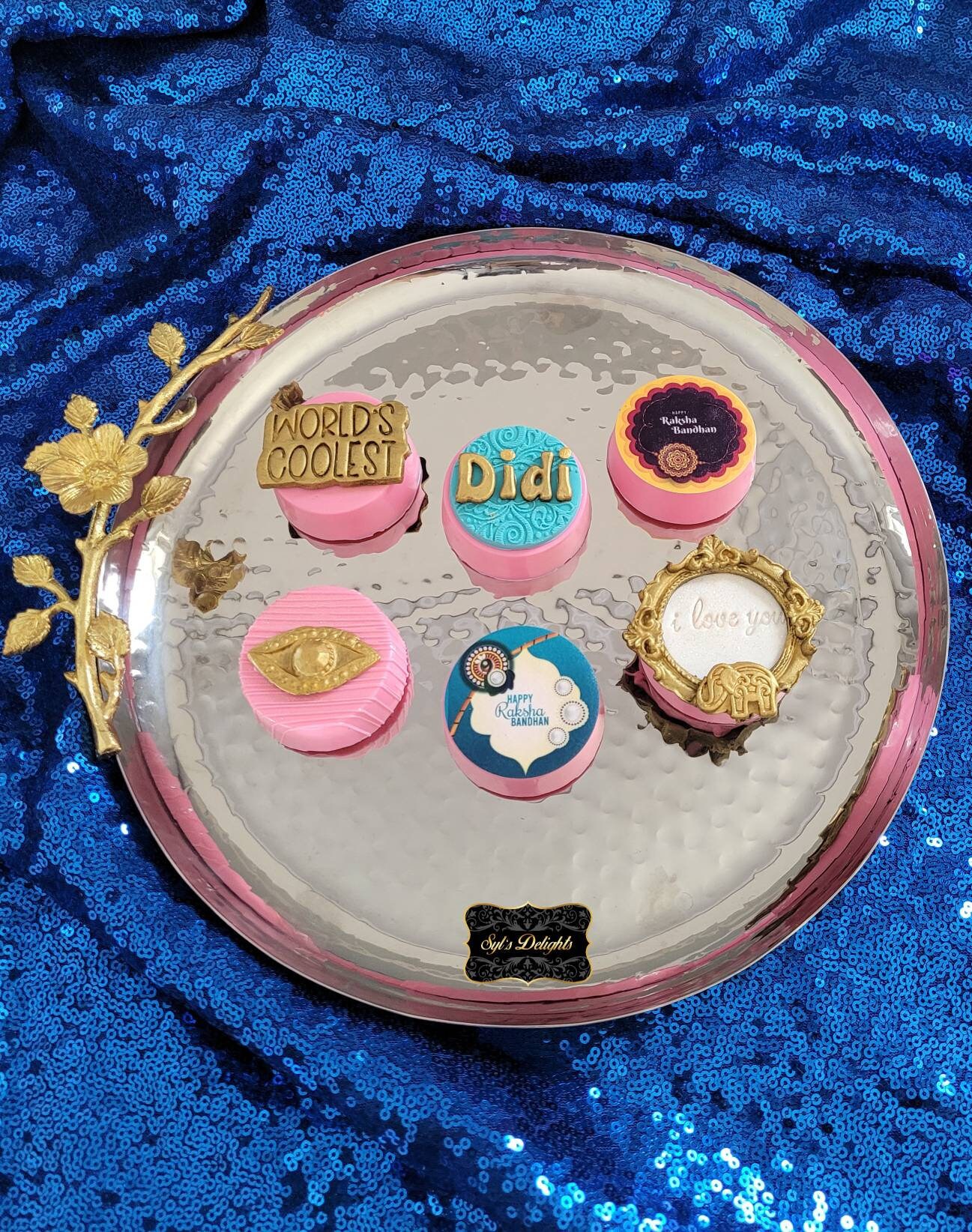 Raksha Bandhan gift. Raksha bandhan cookies for her. Raksha Bandhan rakhee. Raksha Bandhan sister gift. Raksha Bandhan cookies. Rakhee gift