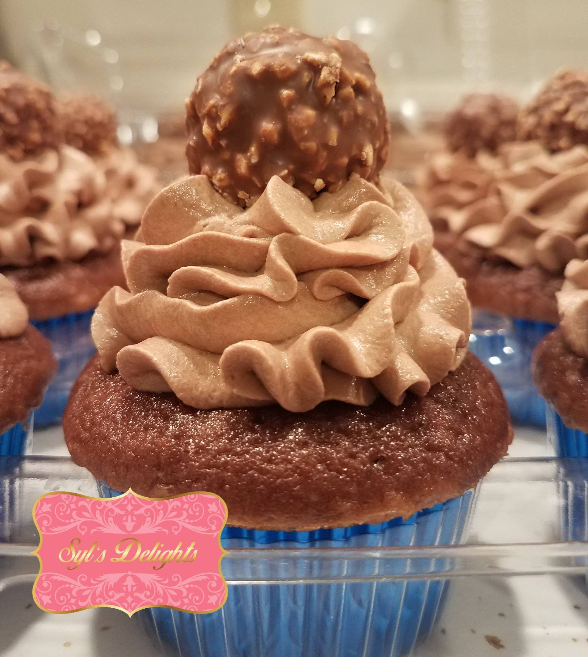12 Cupcake W Ferrerrocher With Nutella Made Buttercream Baked Etsy