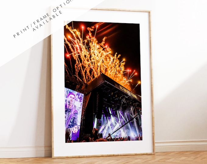 Victorious - Photography Print - Portsmouth and Southsea Prints - Wall Art -  Frame and Canvas Options - Portrait