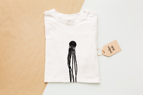 Octopus T shirt - Premium Unisex Crewneck T-shirt - Octopus Tshirt - Octopus T-Shirt - Minimalist - Octopus T Shirt - Printed Tee - Gift