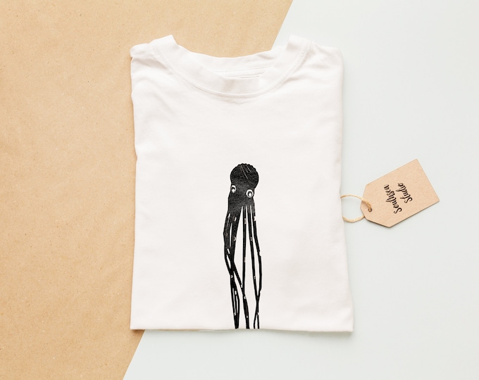 Octopus T shirt - Premium Unisex Crewneck T-shirt - Octopus Tshirt - Octopus T-Shirt - Minimalist - Octopus T Shirt - Printed Tee - Gift