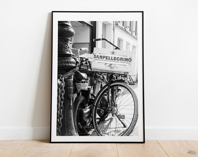 Amsterdam Bicycle Print - Black and White Photography Print - Fine Art Photography - Amsterdam Print - Poster - Wall Art - Minimalist - Gift