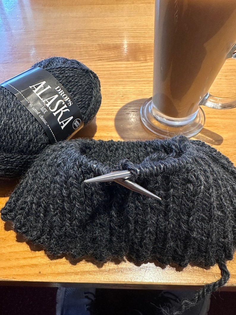 Dark grey Alaska knitted rib