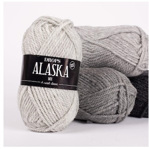 Drops Alaska; pure wool; 50g ball; 70m; 5mm needle UK (8 USA); end of stock; closing down sale