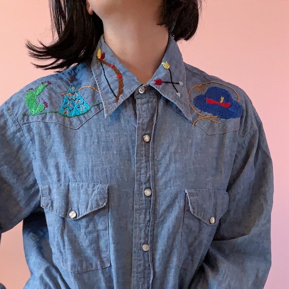 70s Vintage Western Embroidered Chambray Shirt