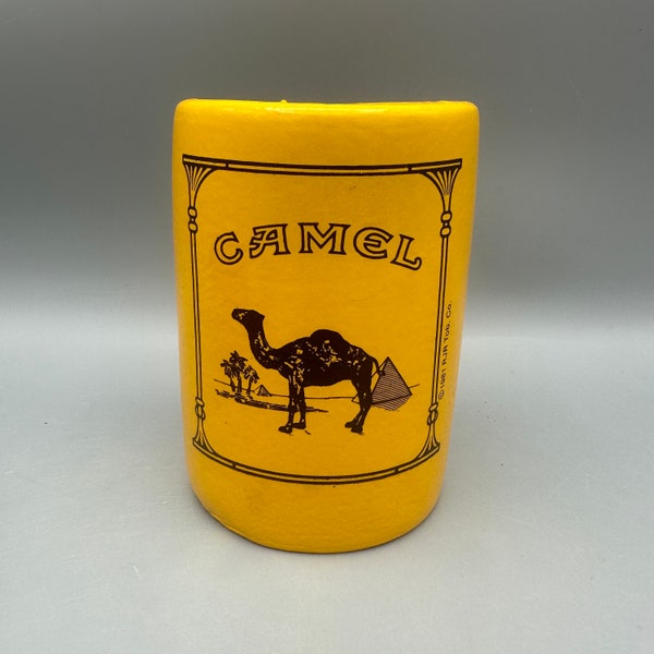 Camel Cigarette 1979 Boisson Cozie, vintage Koozie