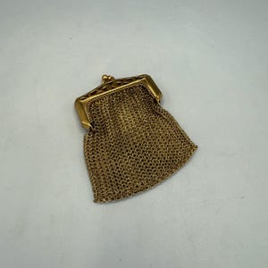 Vintage Whiting & Davis #2962 Art Deco Gold Chainmail Coin Purse, Chainmail Gold Collectible, Made in USA