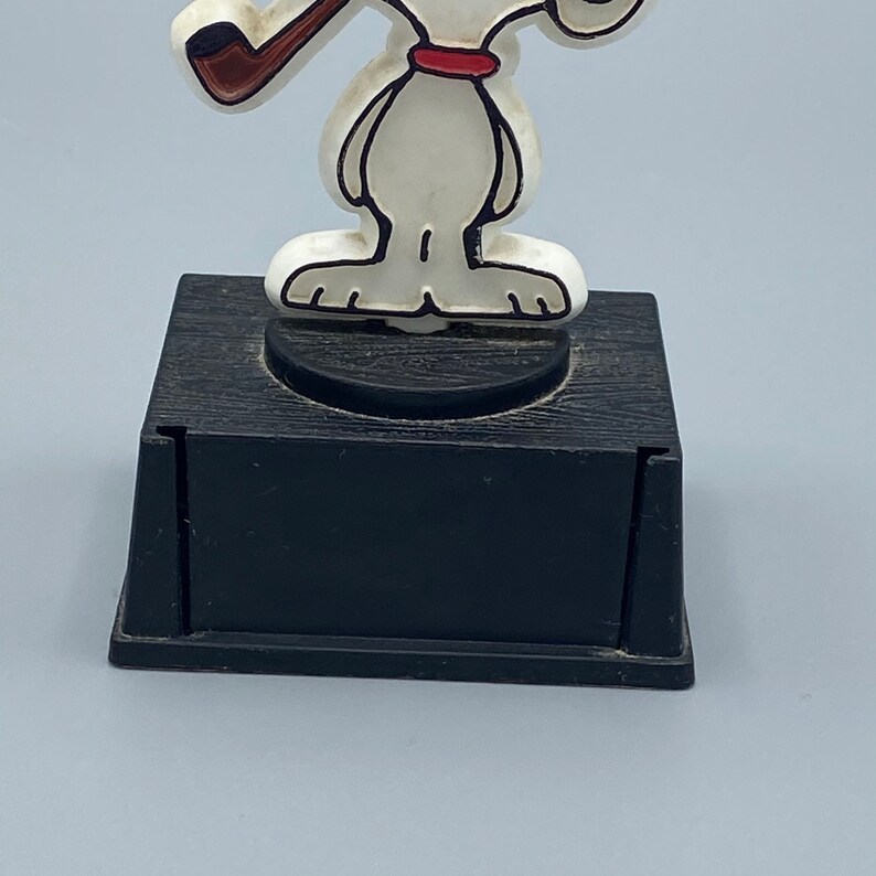 Missing Plaque Vintage Snoopy Trophy Snoopy With Pipe Hat Art Collectibles Collectibles Jeanaharbor Tokyo Com
