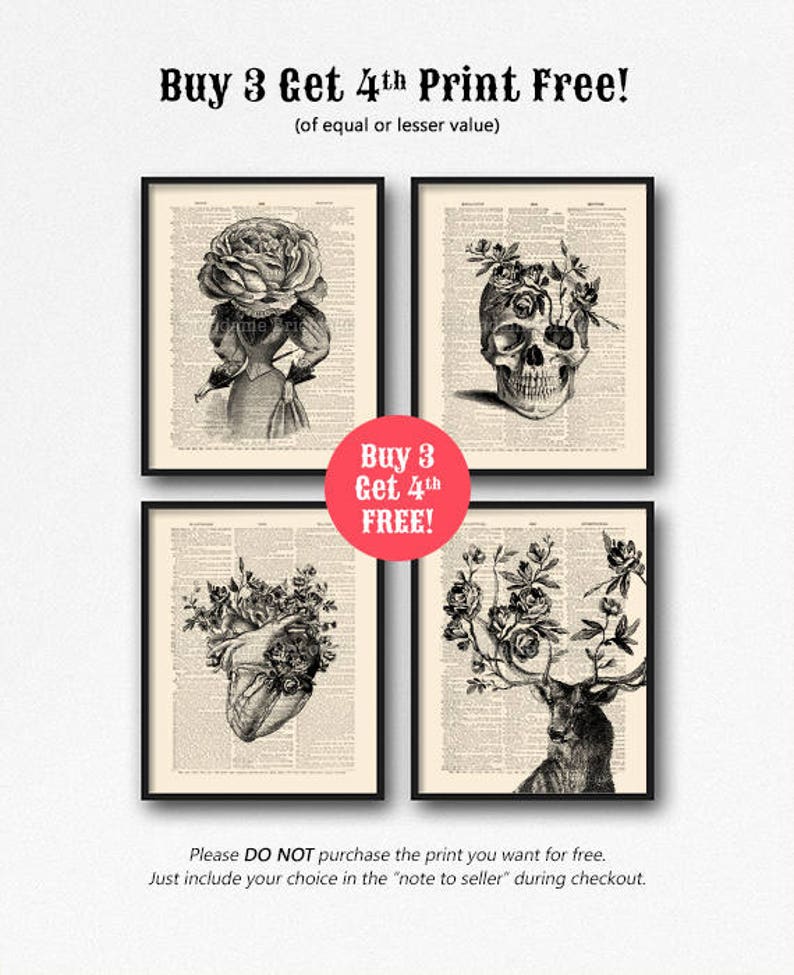 Puede incluir: Cuatro impresiones de arte imprimibles en blanco y negro que representan un cr&aacute;neo, un coraz&oacute;n, un ciervo y una mujer con rosas. Las impresiones est&aacute;n enmarcadas y se muestran sobre un fondo blanco. El texto "Buy 3 Get 4th Print Free!" se muestra sobre las impresiones. El texto "(of equal or lesser value)" se muestra debajo del texto "Buy 3 Get 4th Print Free!" El texto "Buy 3 Get 4th FREE!" se muestra en un c&iacute;rculo rojo en el centro de la imagen.