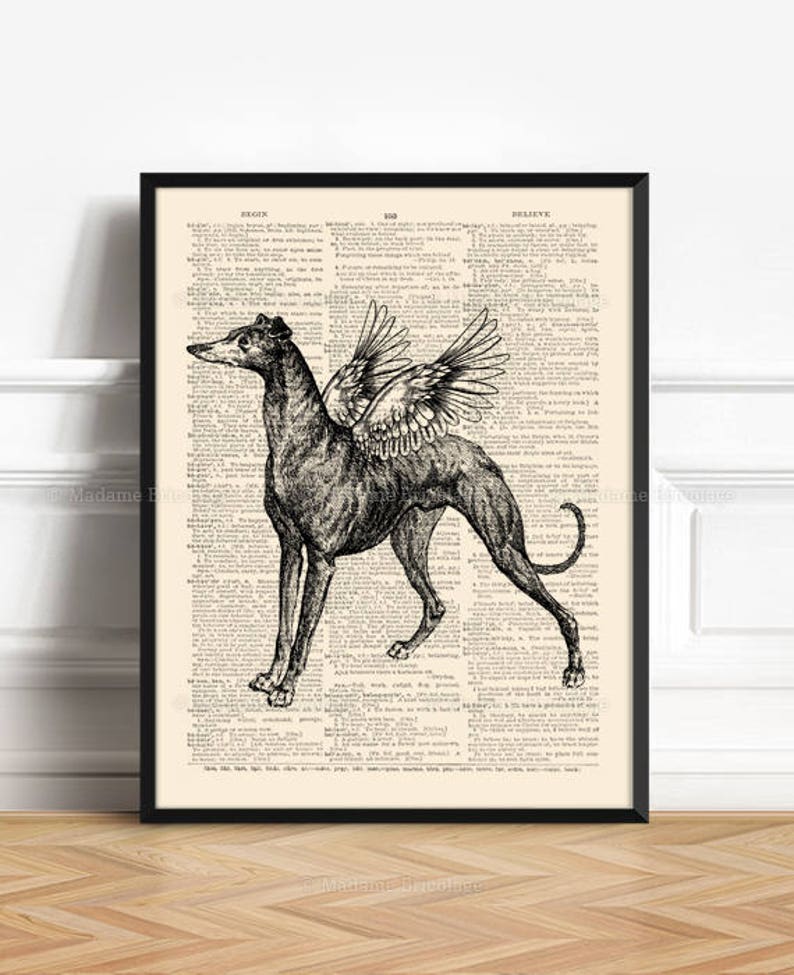 Puede incluir: Ilustraci&oacute;n en blanco y negro de un galgo con alas en una p&aacute;gina de diccionario vintage. El texto de la p&aacute;gina incluye las palabras "Begin", "Bid" y "Believe".