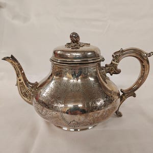 Antique Elkington silver plate teapot epns