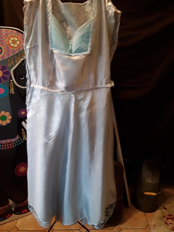 1950s sparkly ladies dress in pastel blue - image 2