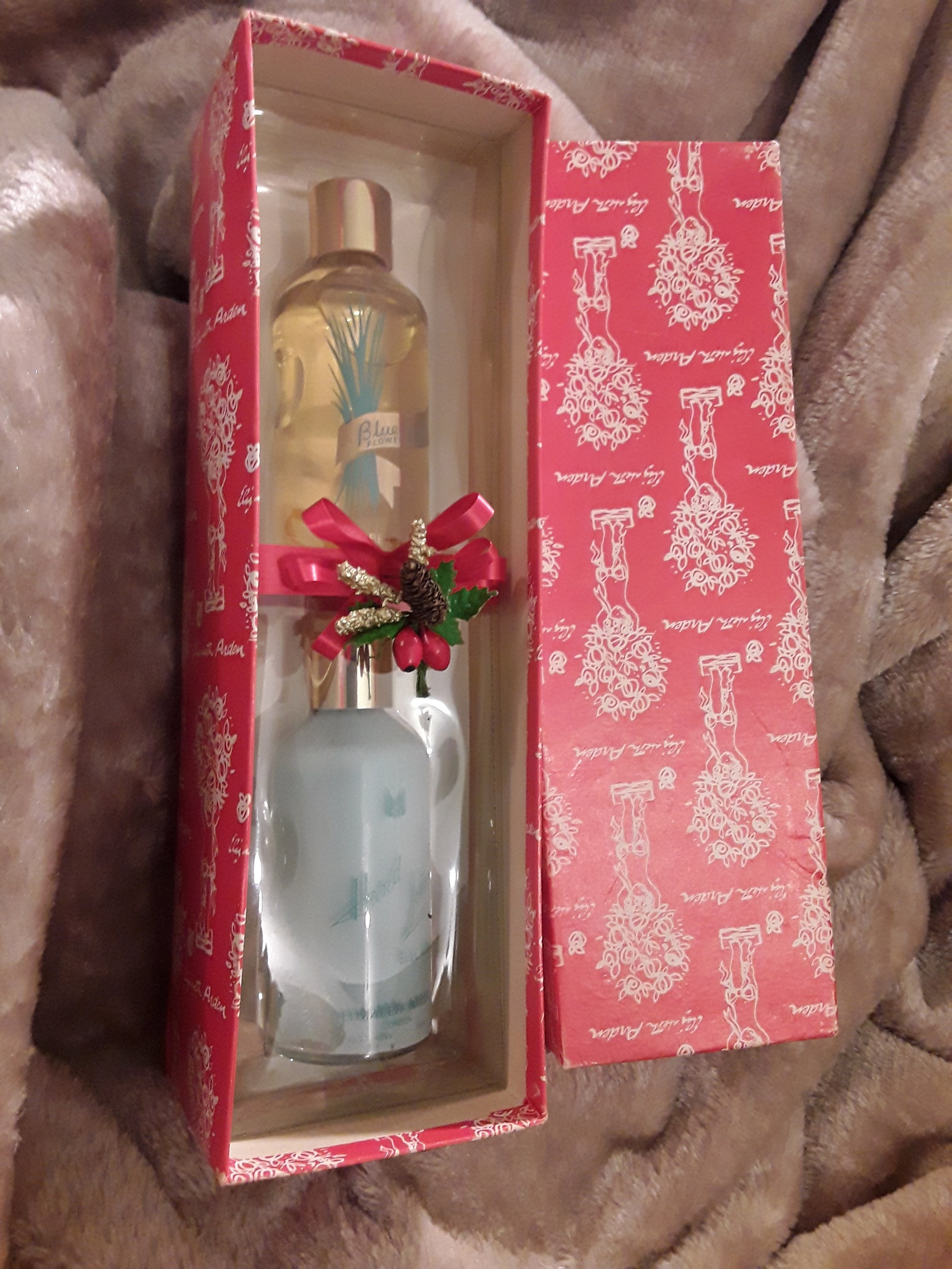 1960s Elizabeth Arden gift set Blue Grass perfume mist hand Etsy