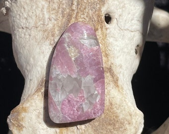 Pink tourmaline lepidolite