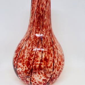 Vaso soffiato in vetro rosso