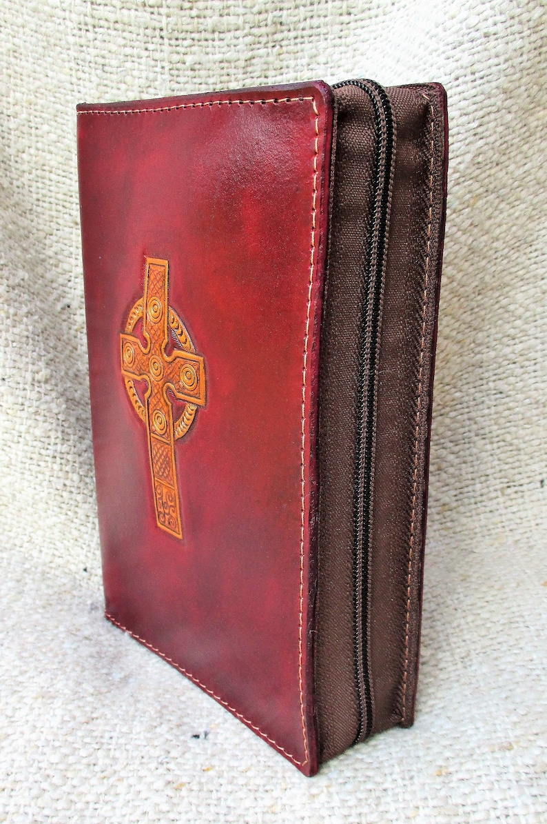 Funda Tipo Libro Para Emporia V50 – Cuero Artificial Rojo, Con Ranuras Para Tarjetas Y Soporte