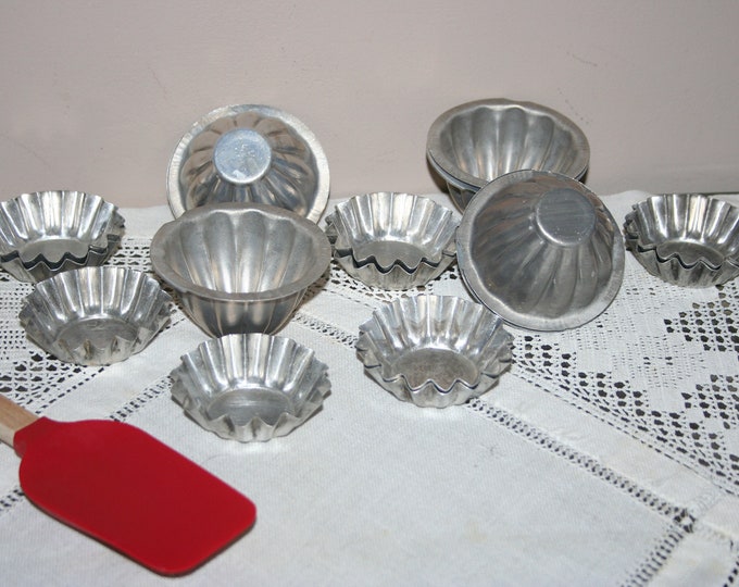 Vintage Metal Tart Tins Two Sizes of Tartlet Tins Tart Etsy