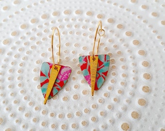 Colorful triangle earrings with floral patterns - fine gold hoop earrings - boho style jewelry