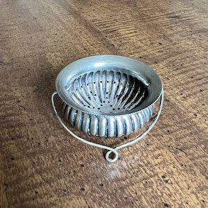 Ridged Silver Tea Strainer Bowl with Handle Vintage Sterling Silver 1900s