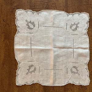 Vintage Cream Cotton Embroidered Handkerchief: Cutwork Hanky (11 X 11 Inches)