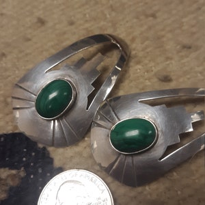 2 Vintage 1980s Sterling silver Malachite post earrings unsigned image 4