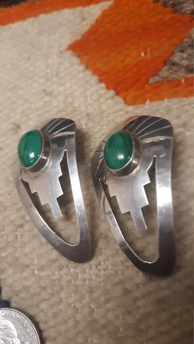 2 Vintage 1980s Sterling silver Malachite post earrings unsigned image 8
