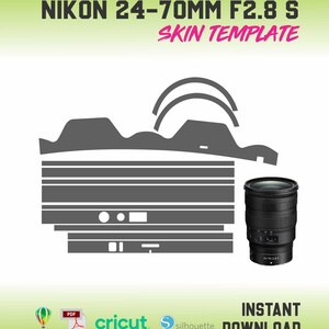 Puede incluir: Una plantilla de piel digital para un objetivo Nikon 24-70mm F2.8 S, con un diseño gris y varios recortes. La imagen incluye el objetivo y las palabras "Skin Template" y "Instant Download".