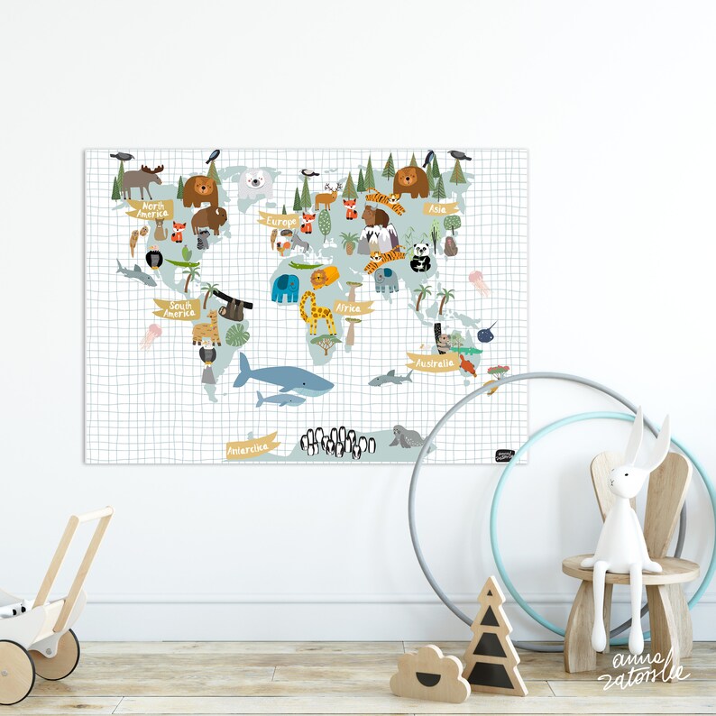 Animal world map for kids Polish FRENCH GERMAN ENGLISH