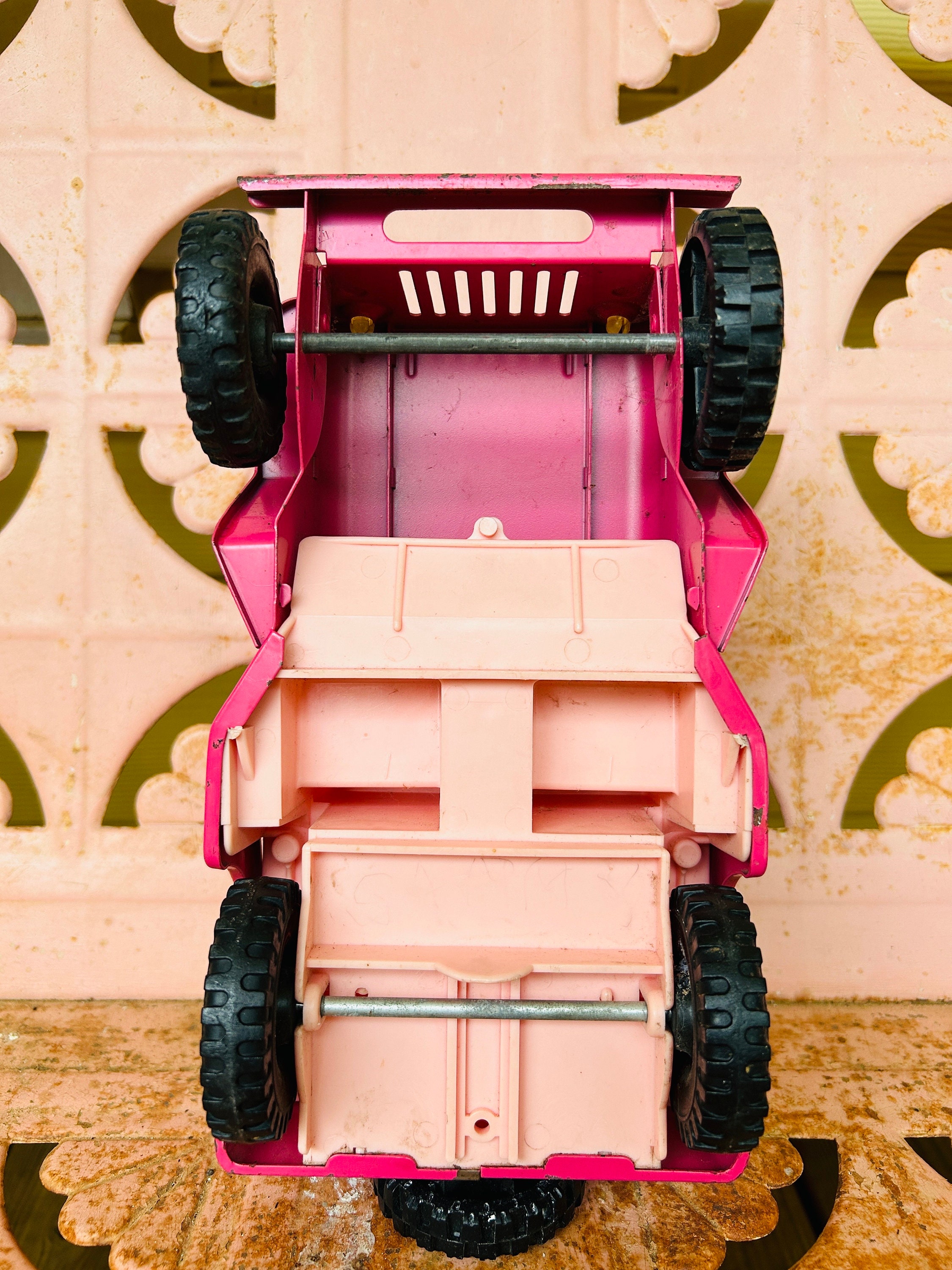 Vintage Tonka Hot Pink Surrey Jeep Blue Hawaii Elvis Presley 1960