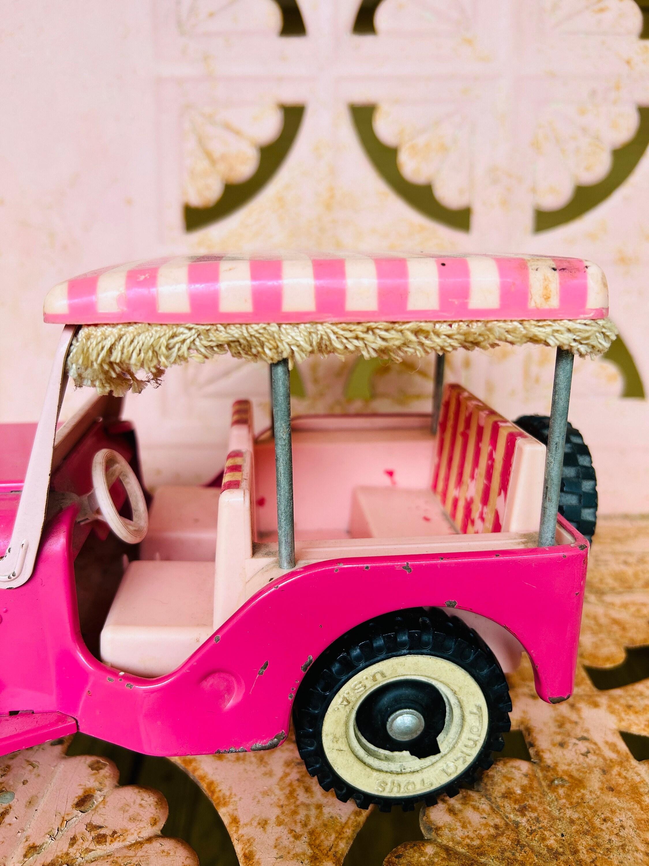 Vintage Tonka Hot Pink Surrey Jeep Blue Hawaii Elvis Presley