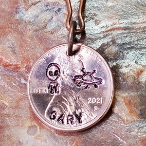 ALIEN / Alien Spaceship / Martian / Green Martian / UFO gift / PERSONALIZED Penny key ring / key chain Choice of Dates 1959 through 2025