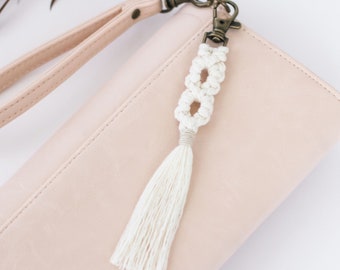 Mini Macrame Keychain, Keyring gift for Girls Birthday, Unique Zipper Pull, Fringe Purse Accessory, Boho Tassel Bag Charm, Different Gifts