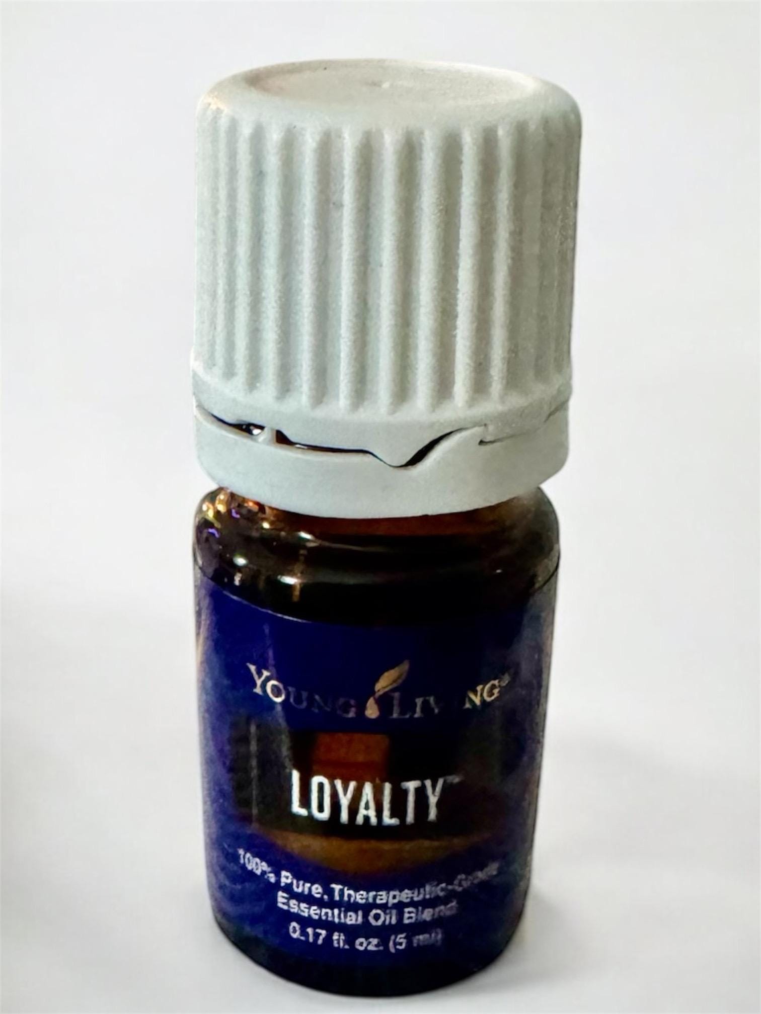 新品★YOUNG LIVING LOYALTY エッセンシャルオイル ♪ Young Living LOYALTY Essential Oil Aromatherapy Exclusive