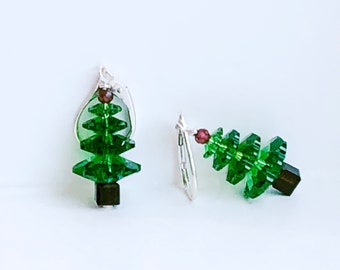 Brincos de árvore de Natal com cristais Swarovski e enfeites vermelhos