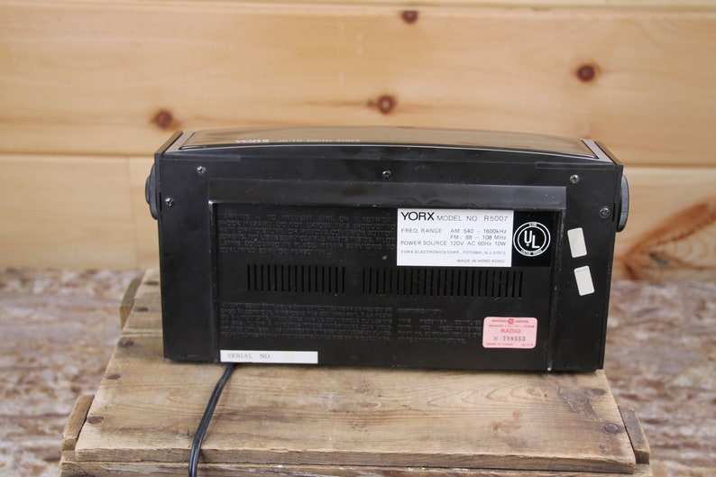 Radio-réveil vintage YORX Am/Fm, chiffres à rabat, modèle R5007 testé et fonctionnel image 7
